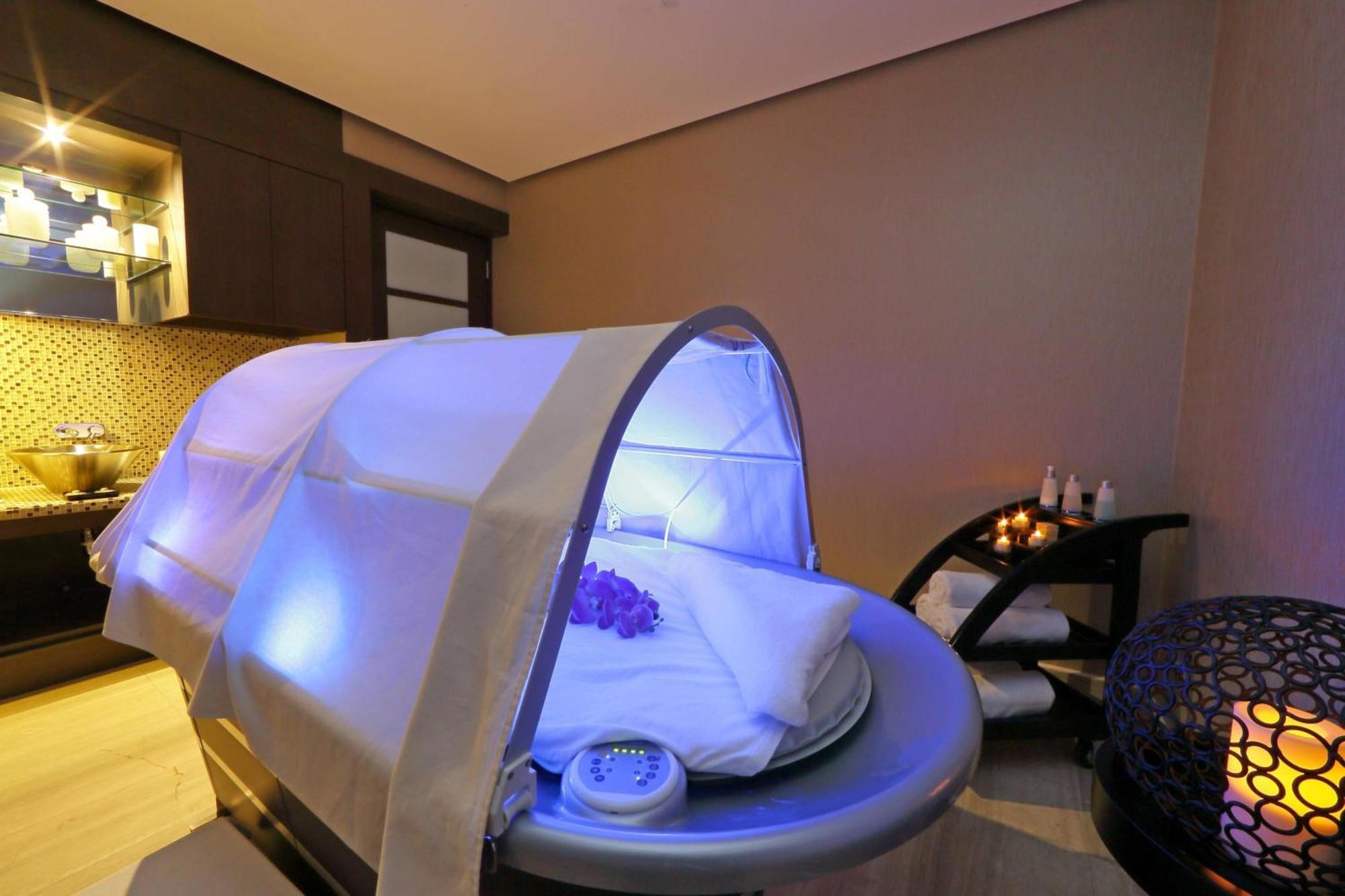 Sheraton Grand Panama Exterior foto A spa treatment