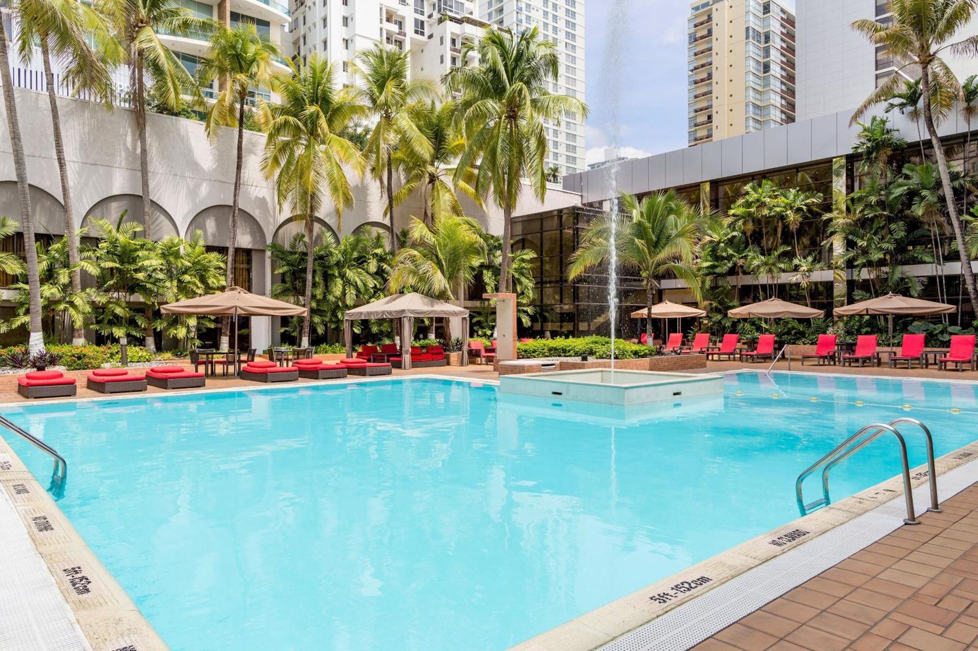 Sheraton Grand Panama Exterior foto Swimming pool