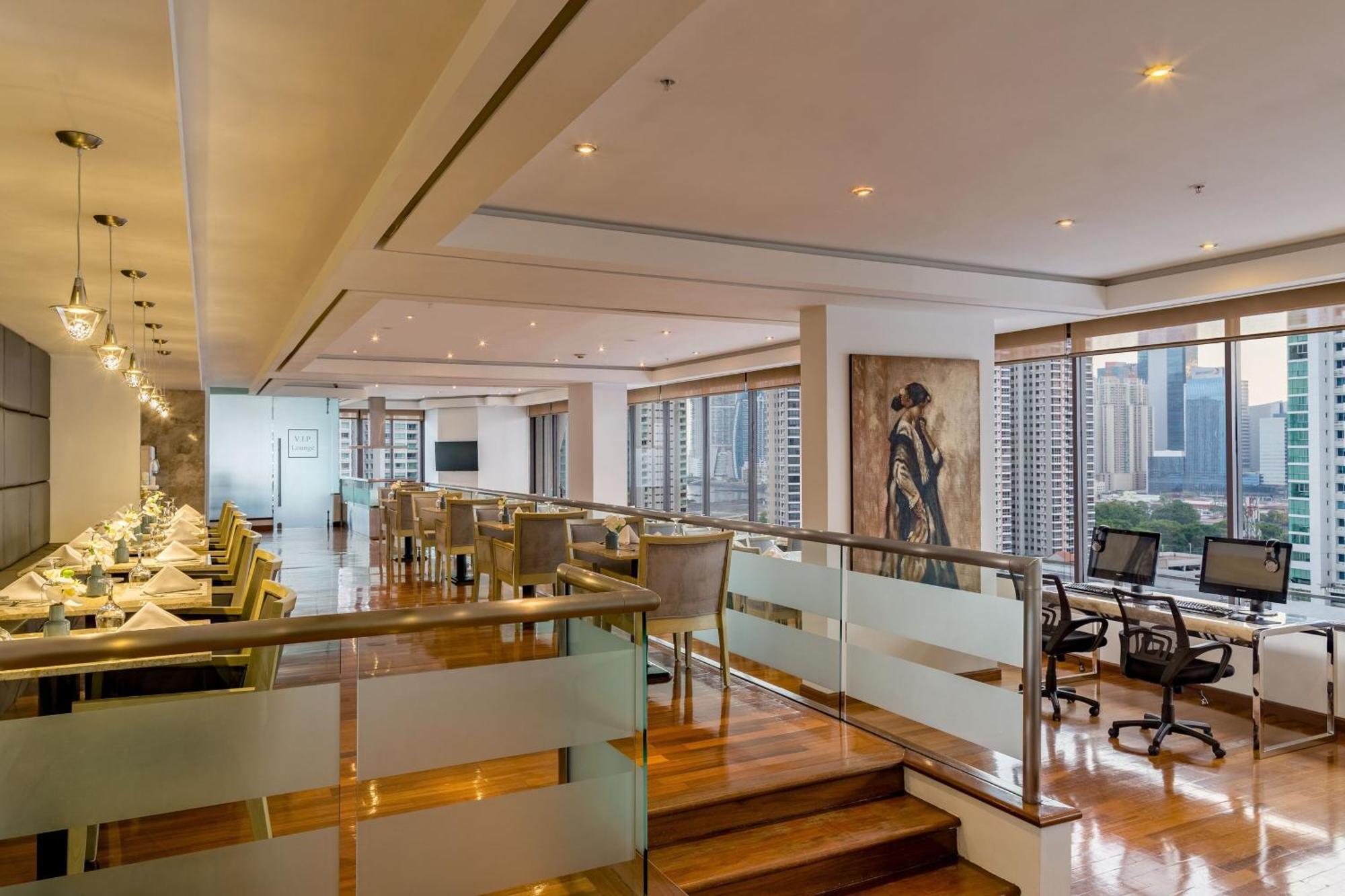 Sheraton Grand Panama Exterior foto Club Lounge at the 36th floor