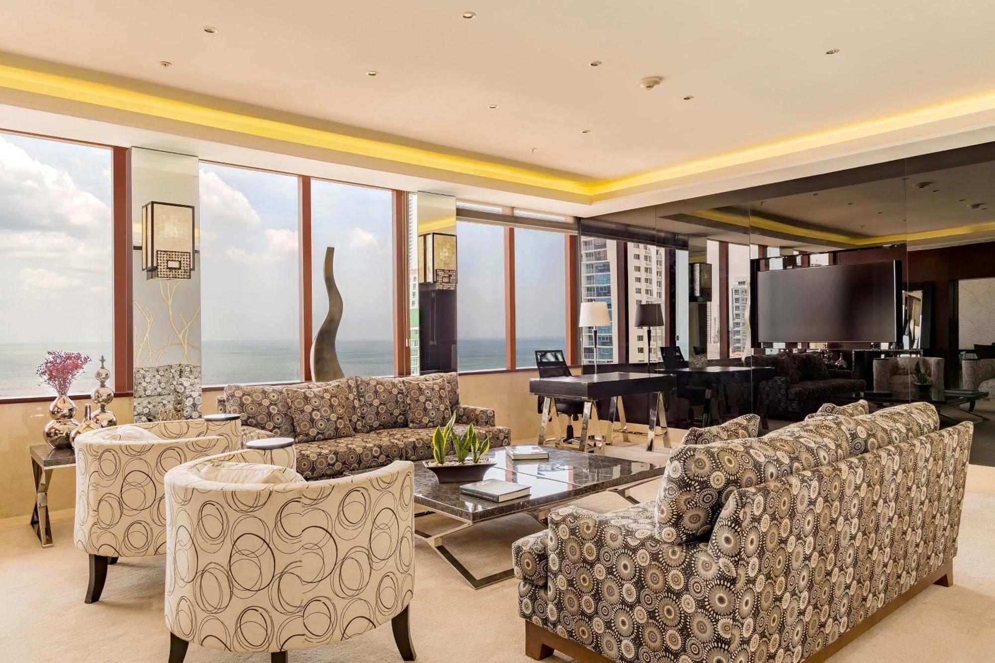 Sheraton Grand Panama Exterior foto Club Lounge