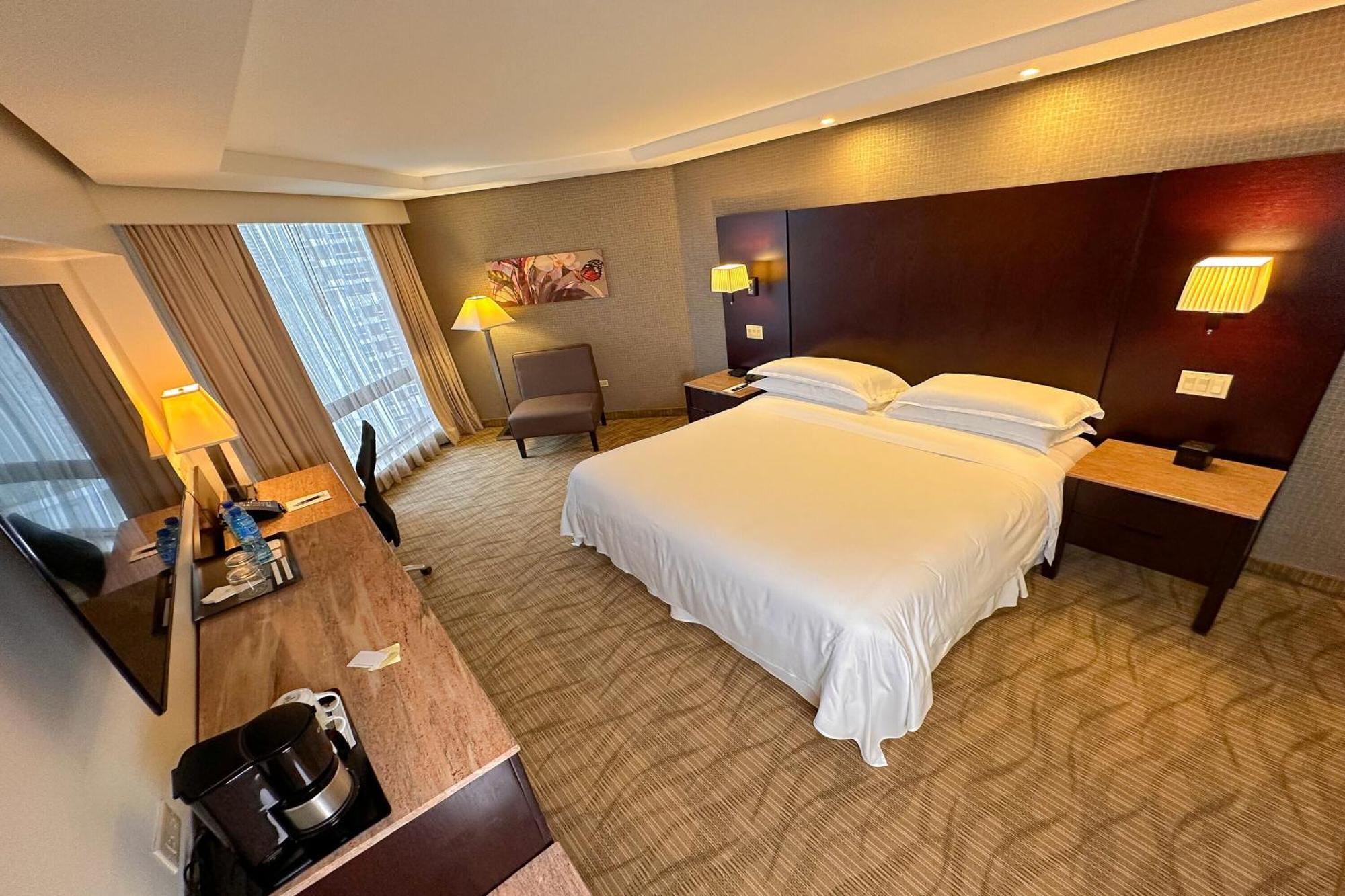 Sheraton Grand Panama Exterior foto A room at the hotel